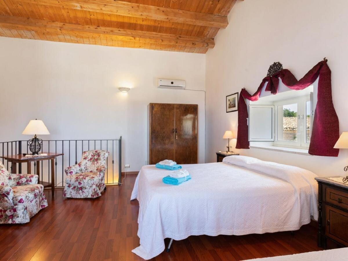 Il Baglio Di Kharrub Rural Guest House Pozzallo Buitenkant foto