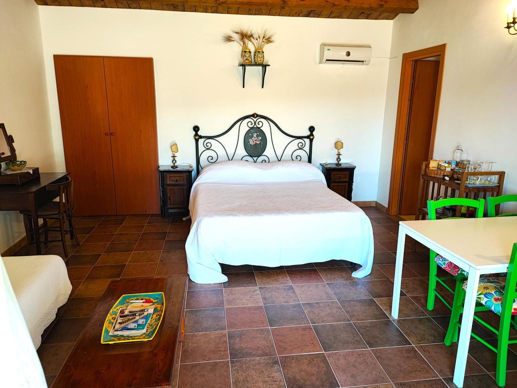 Il Baglio Di Kharrub Rural Guest House Pozzallo Buitenkant foto